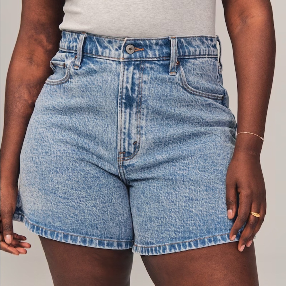 Abercrombie & Fitch High-Waist Light Blue Denim Shorts - Picture 8 of 10